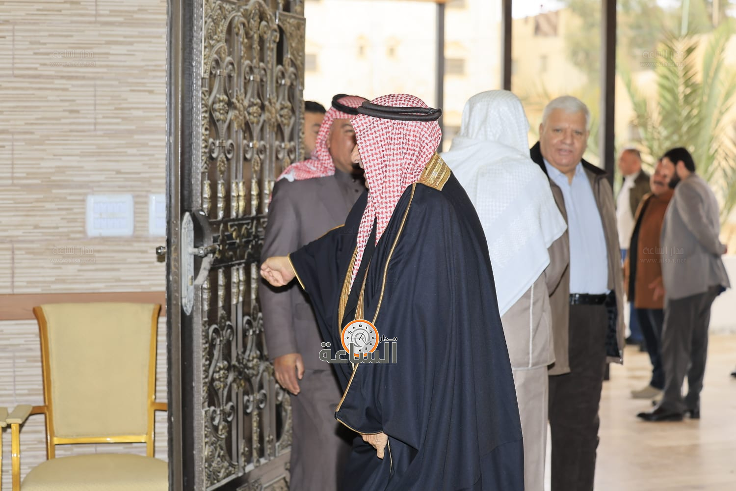 Madar Al-Saa Images 0.44283741908319385