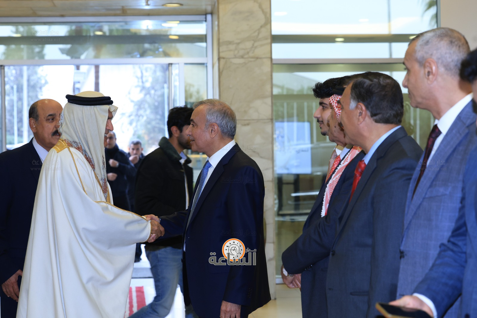 Madar Al-Saa Images 0.34615623916981453