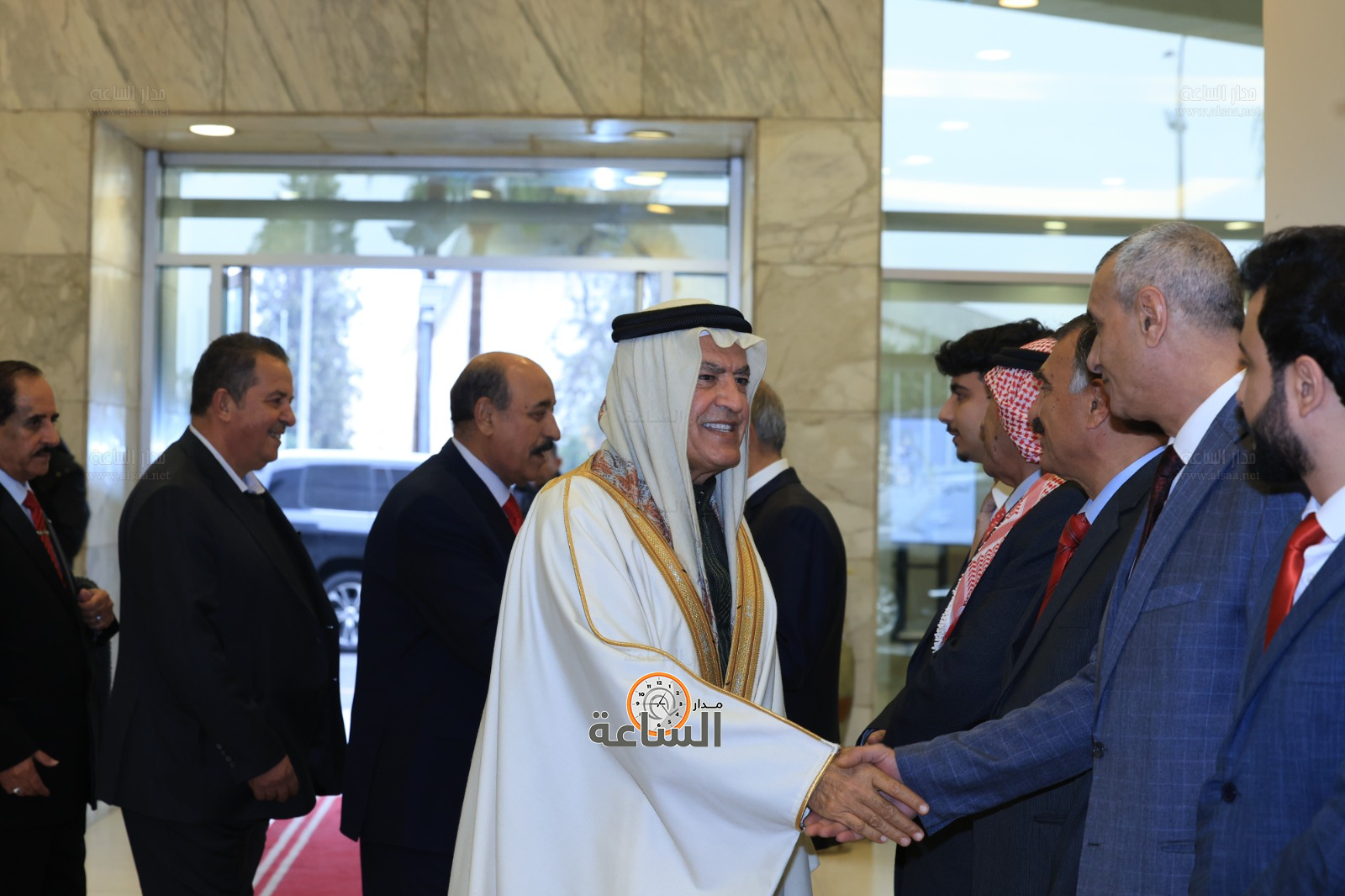 Madar Al-Saa Images 0.7708902835409517