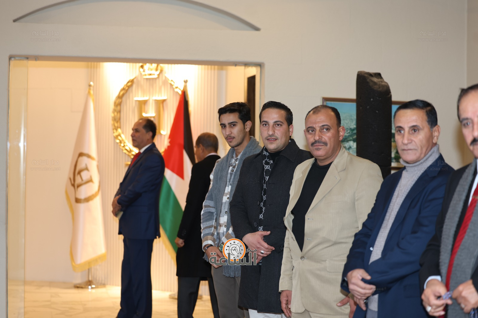 Madar Al-Saa Images 0.962745615196147