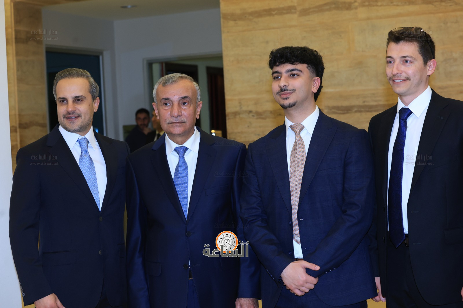 Madar Al-Saa Images 0.4596353388295329