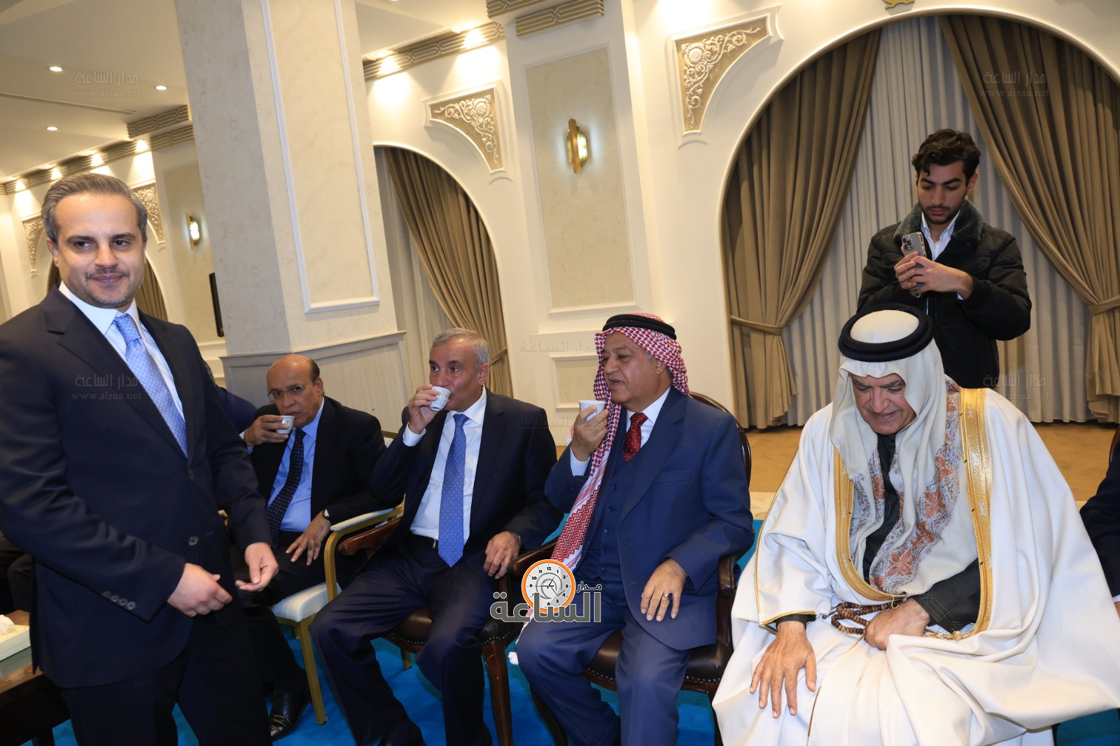 Madar Al-Saa Images 0.10501823193498705