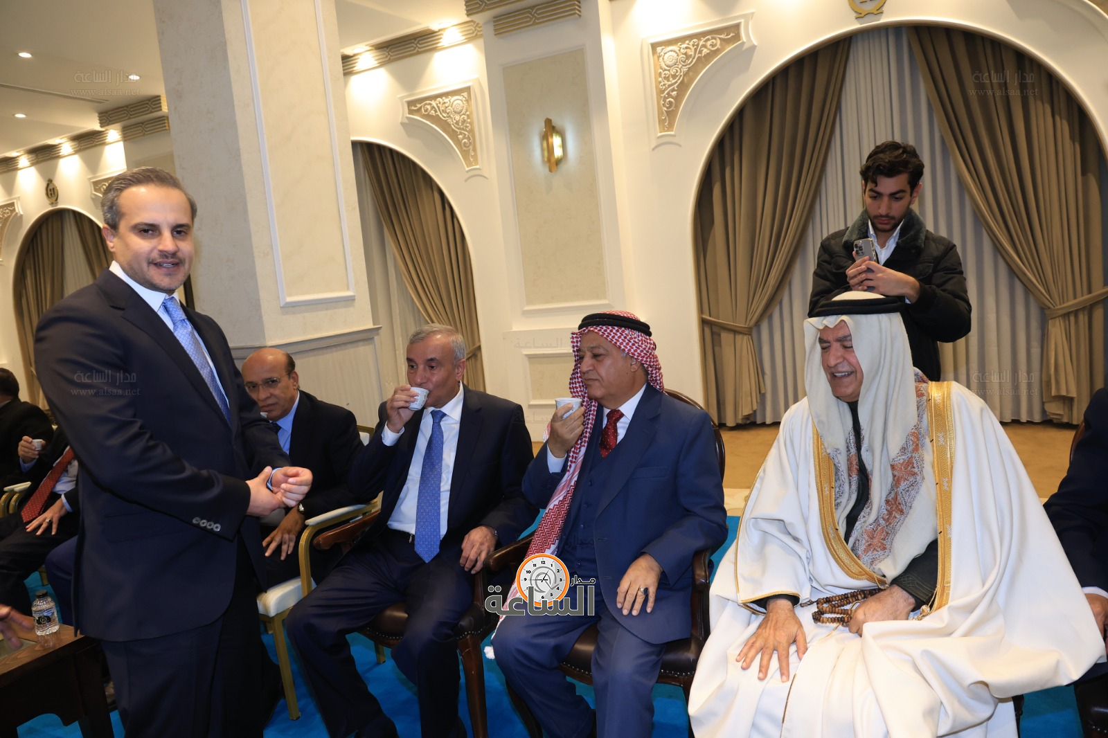 Madar Al-Saa Images 0.8897843400619126