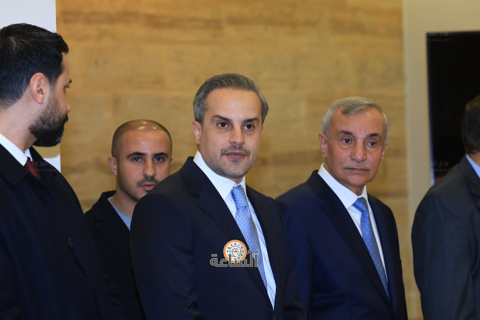 Madar Al-Saa Images 0.15938228774946916