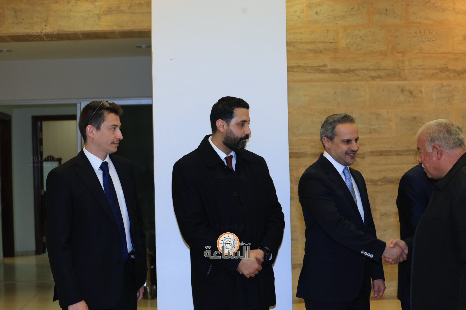 Madar Al-Saa Images 0.04880135921422979