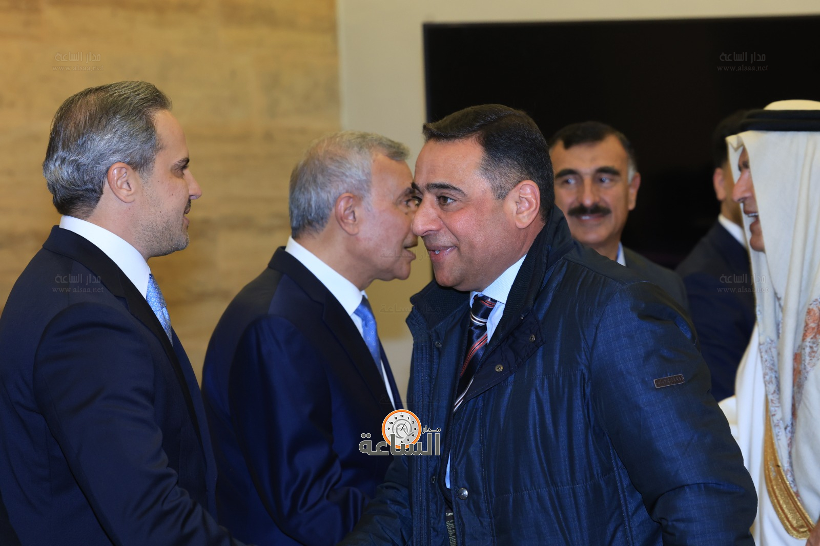 Madar Al-Saa Images 0.8753593868785028