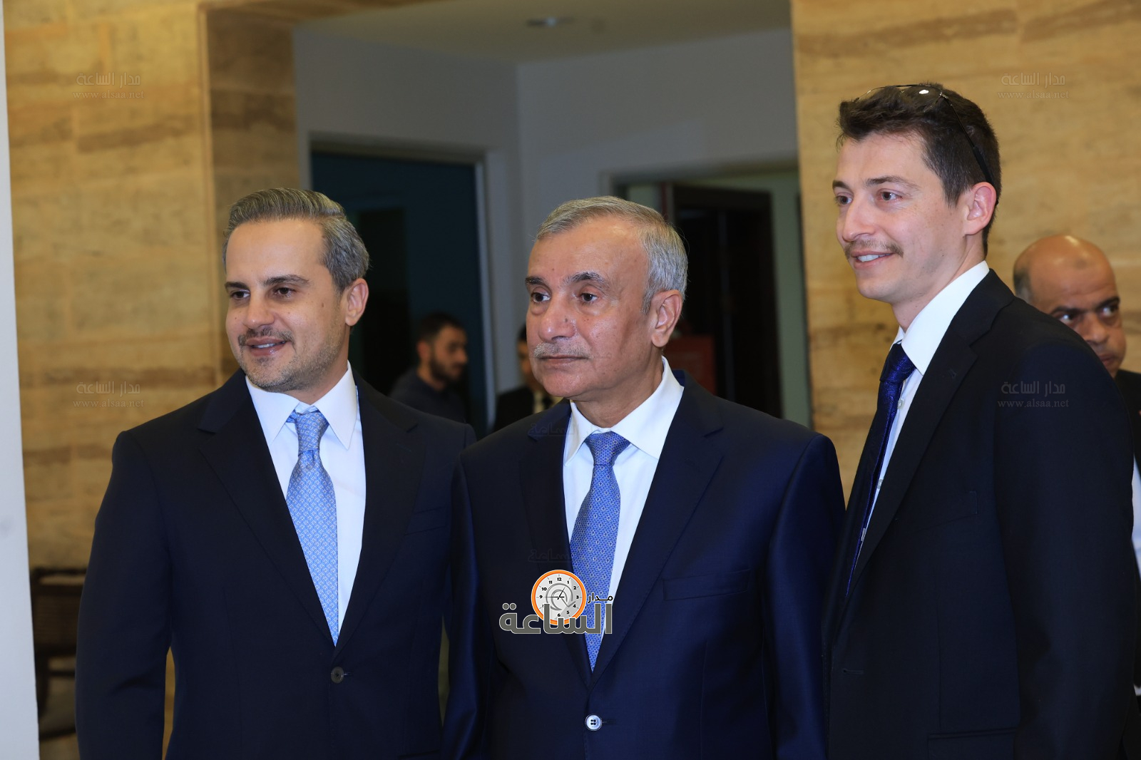 Madar Al-Saa Images 0.7804489327746948