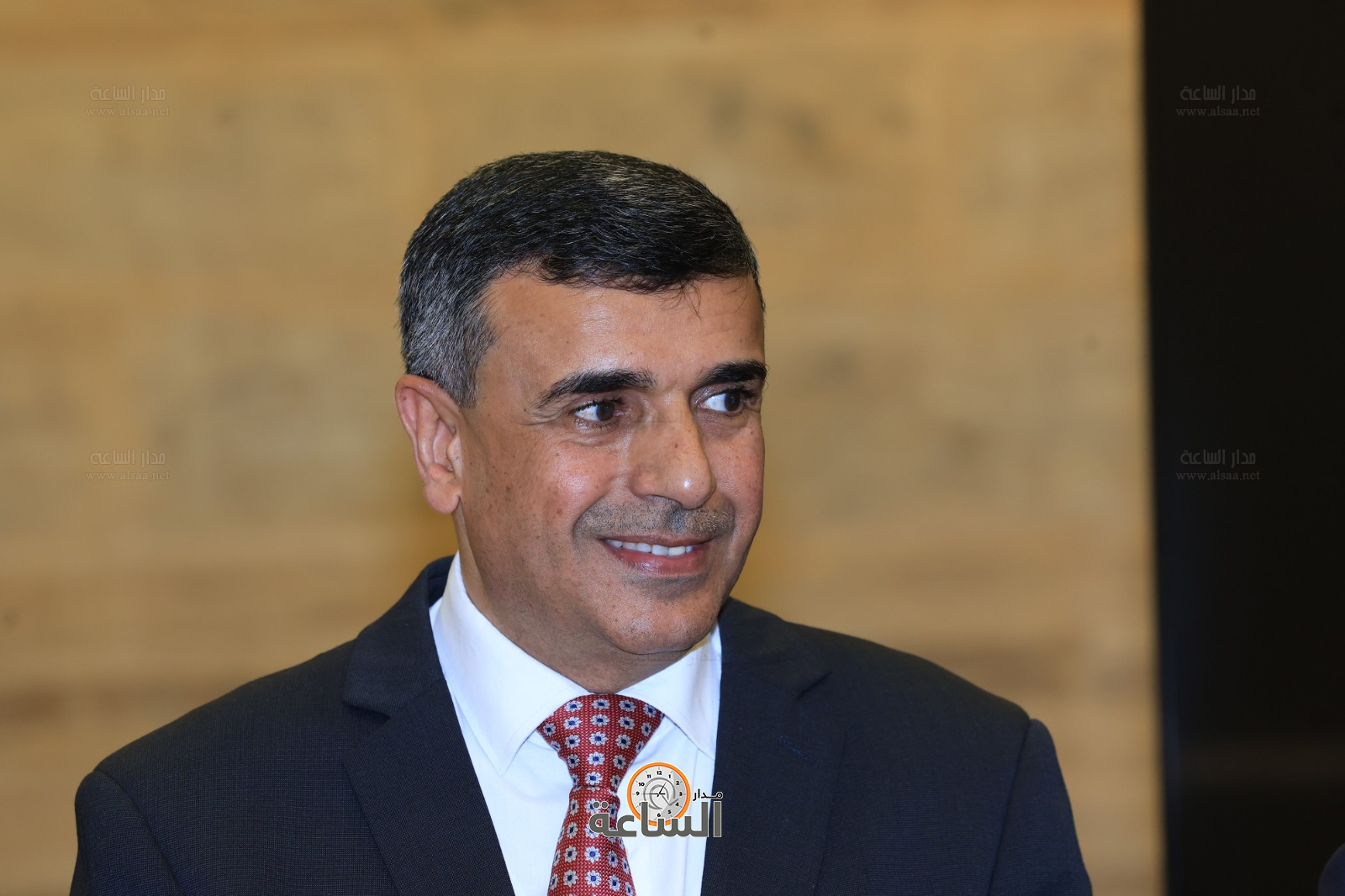 Madar Al-Saa Images 0.40027519470401096