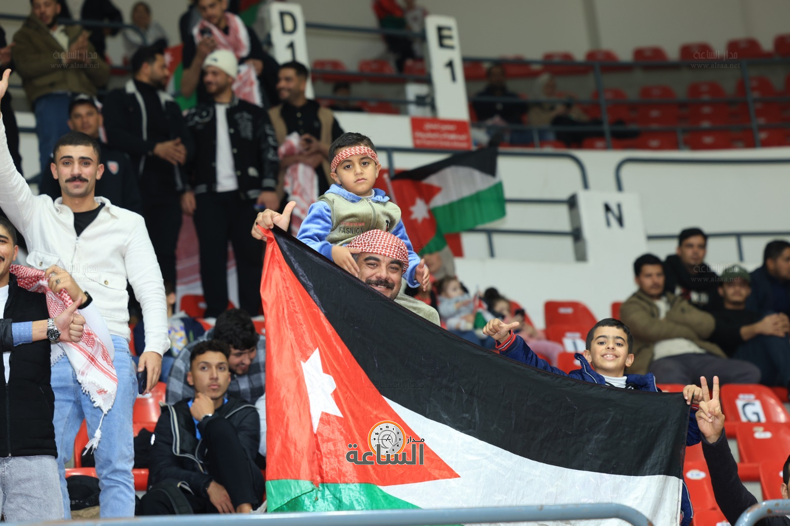 Madar Al-Saa Images 0.7259186196672496