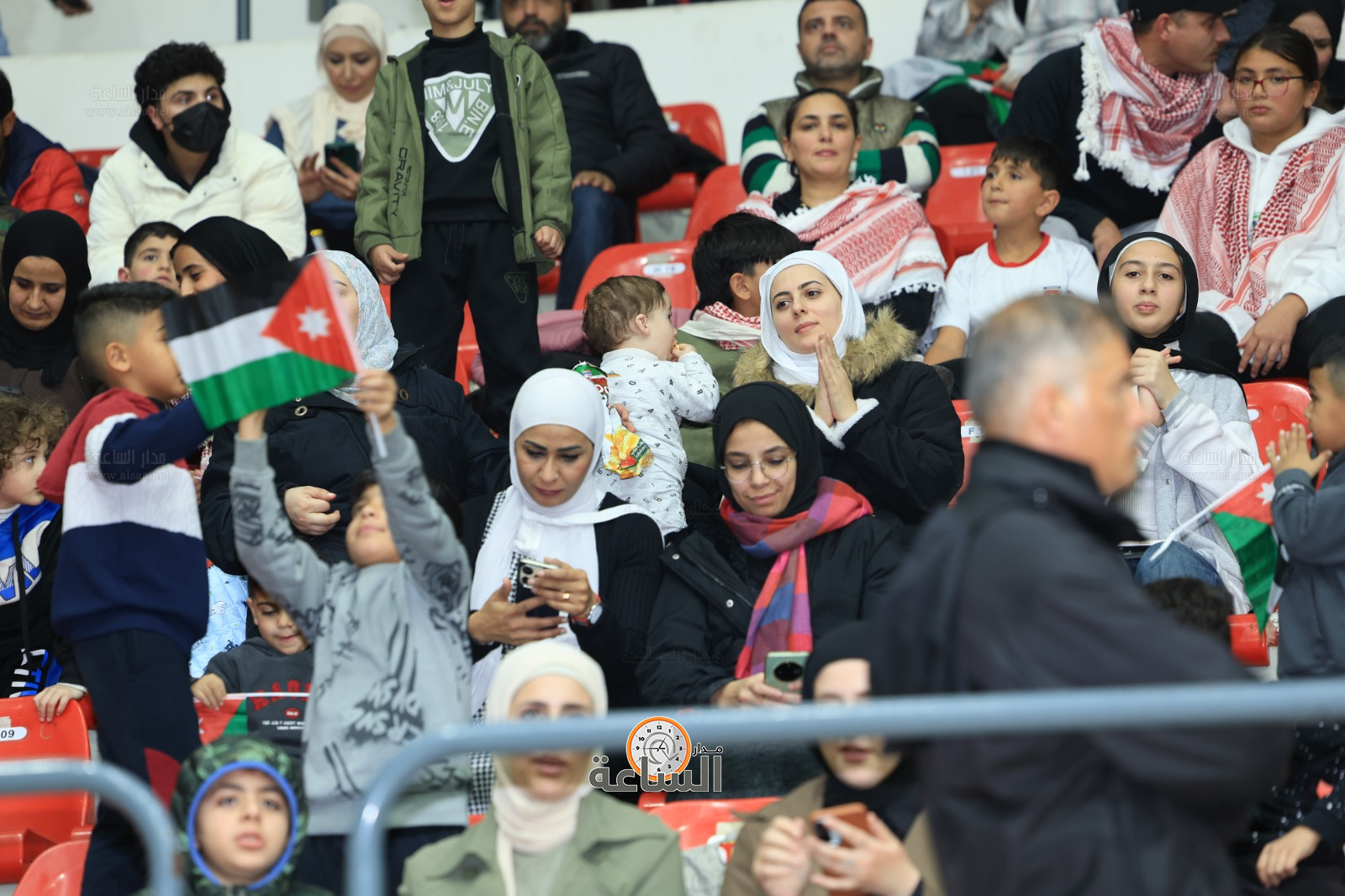 Madar Al-Saa Images 0.03142921734990145