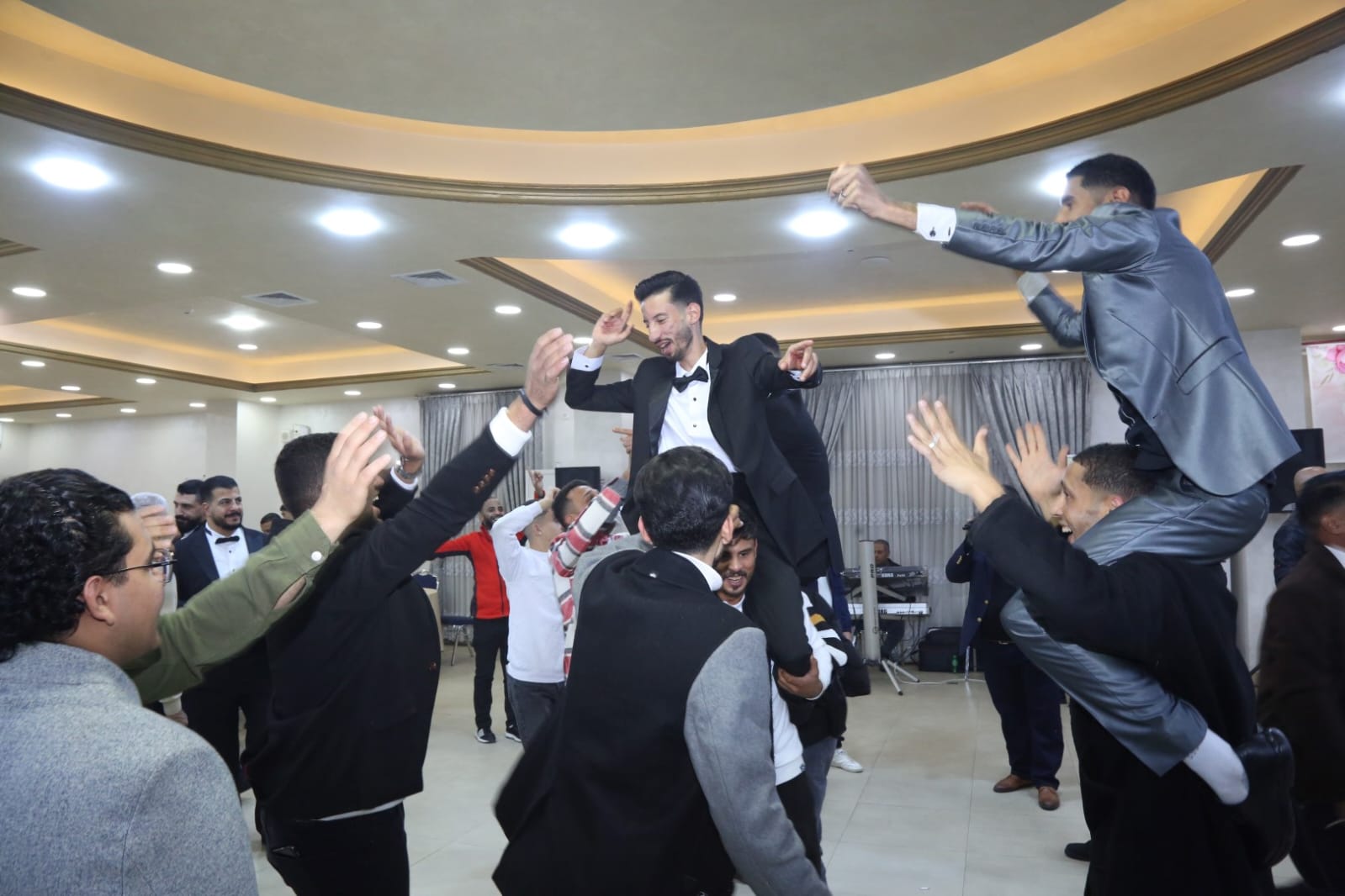 Madar Al-Saa Images 0.6596081888552672