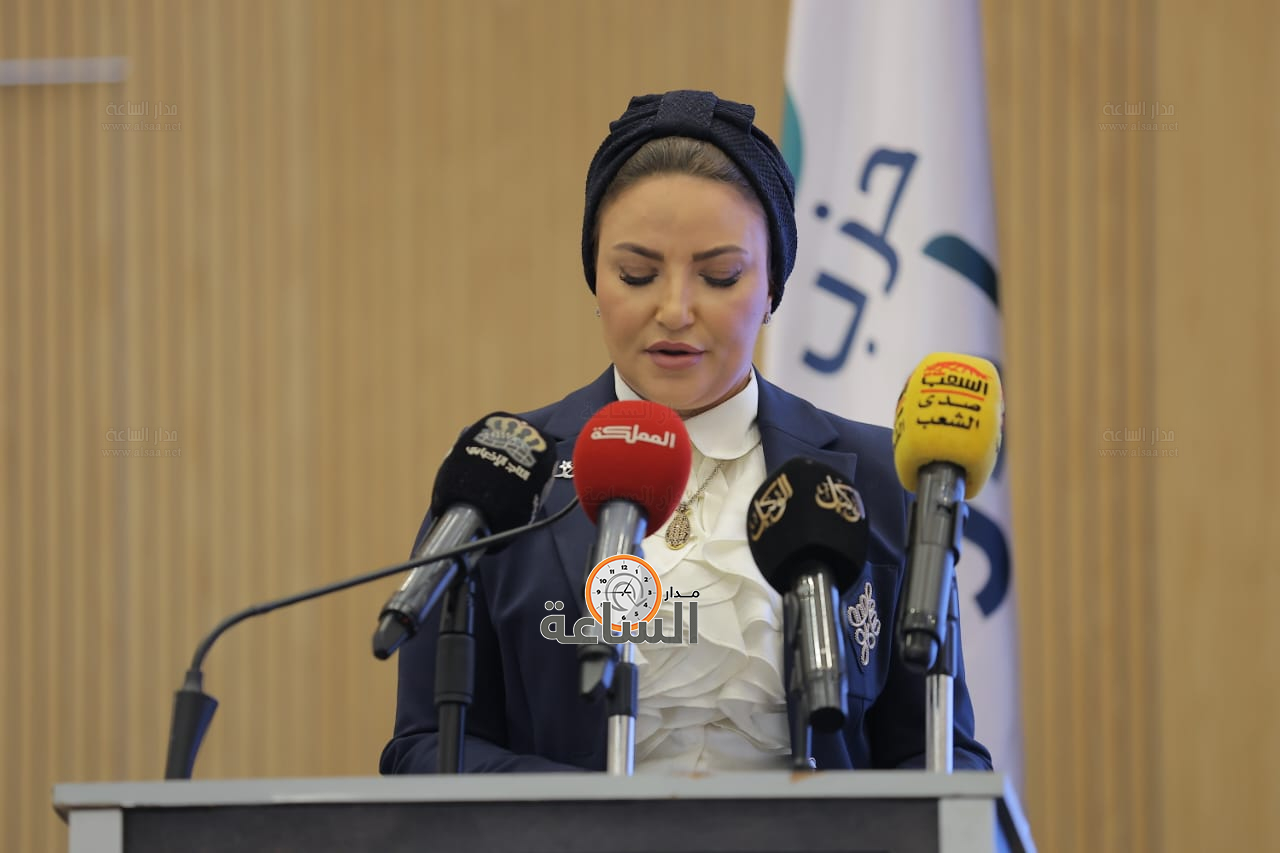 Madar Al-Saa Images 0.02003378519482857