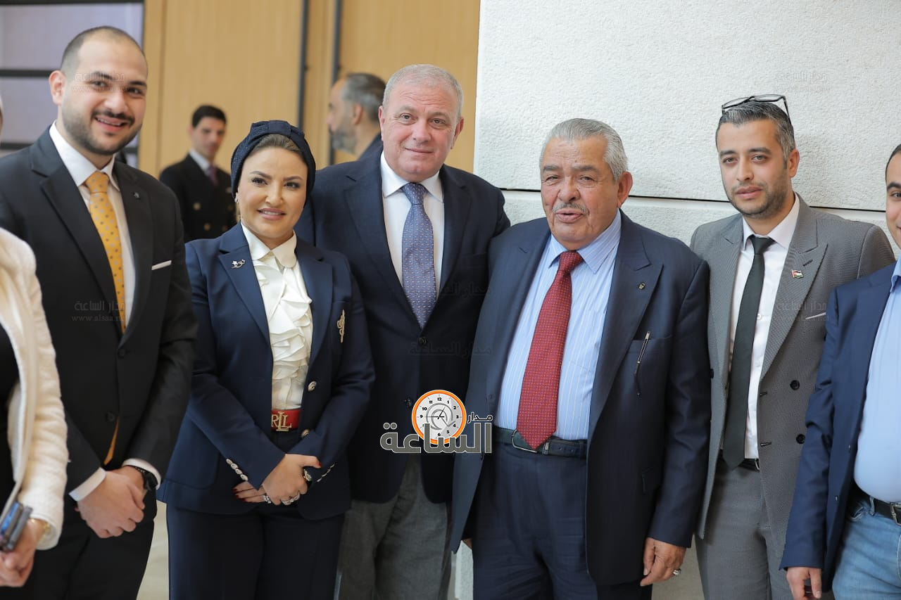 Madar Al-Saa Images 0.4938291902720695