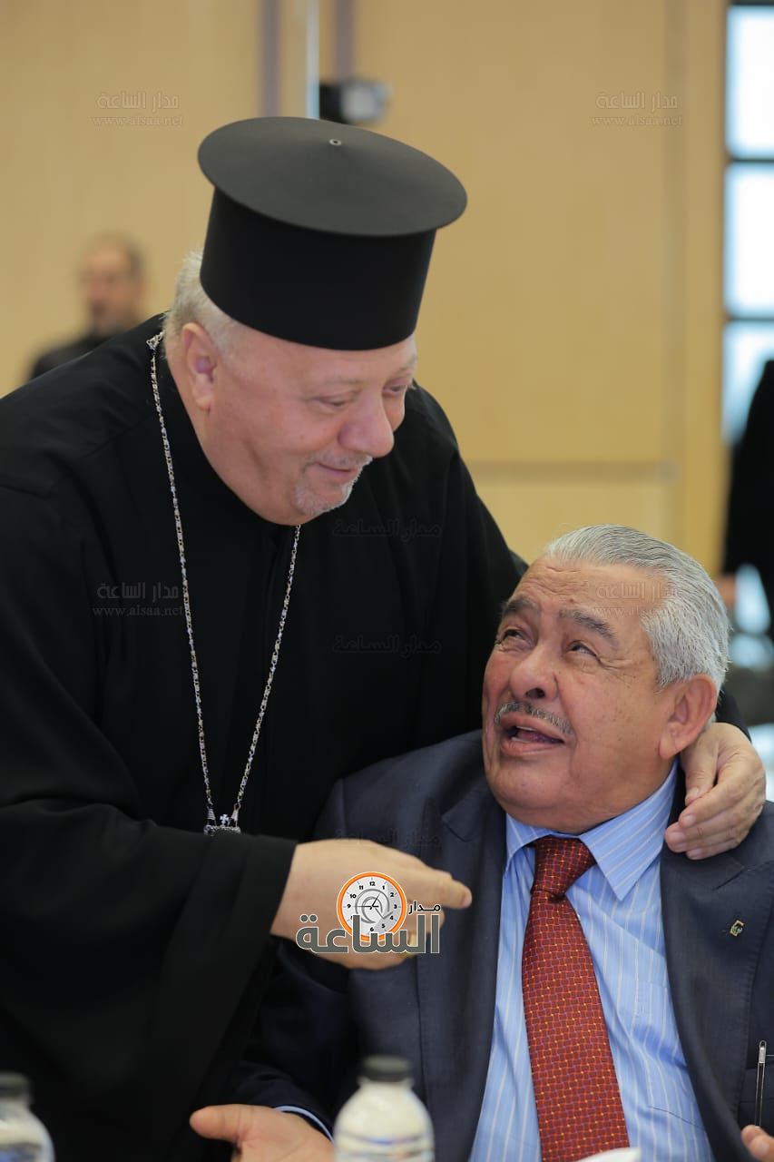 Madar Al-Saa Images 0.4237296348436037