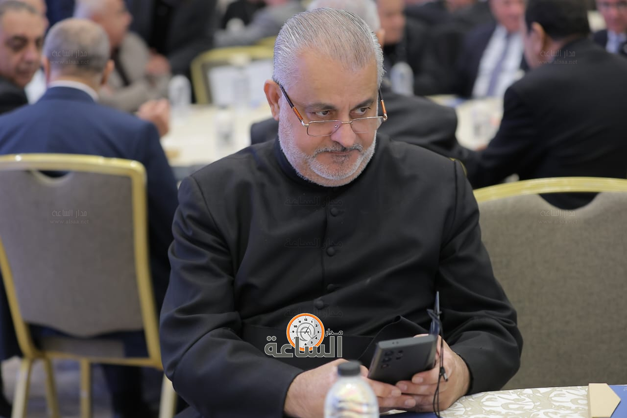 Madar Al-Saa Images 0.44436147187412345