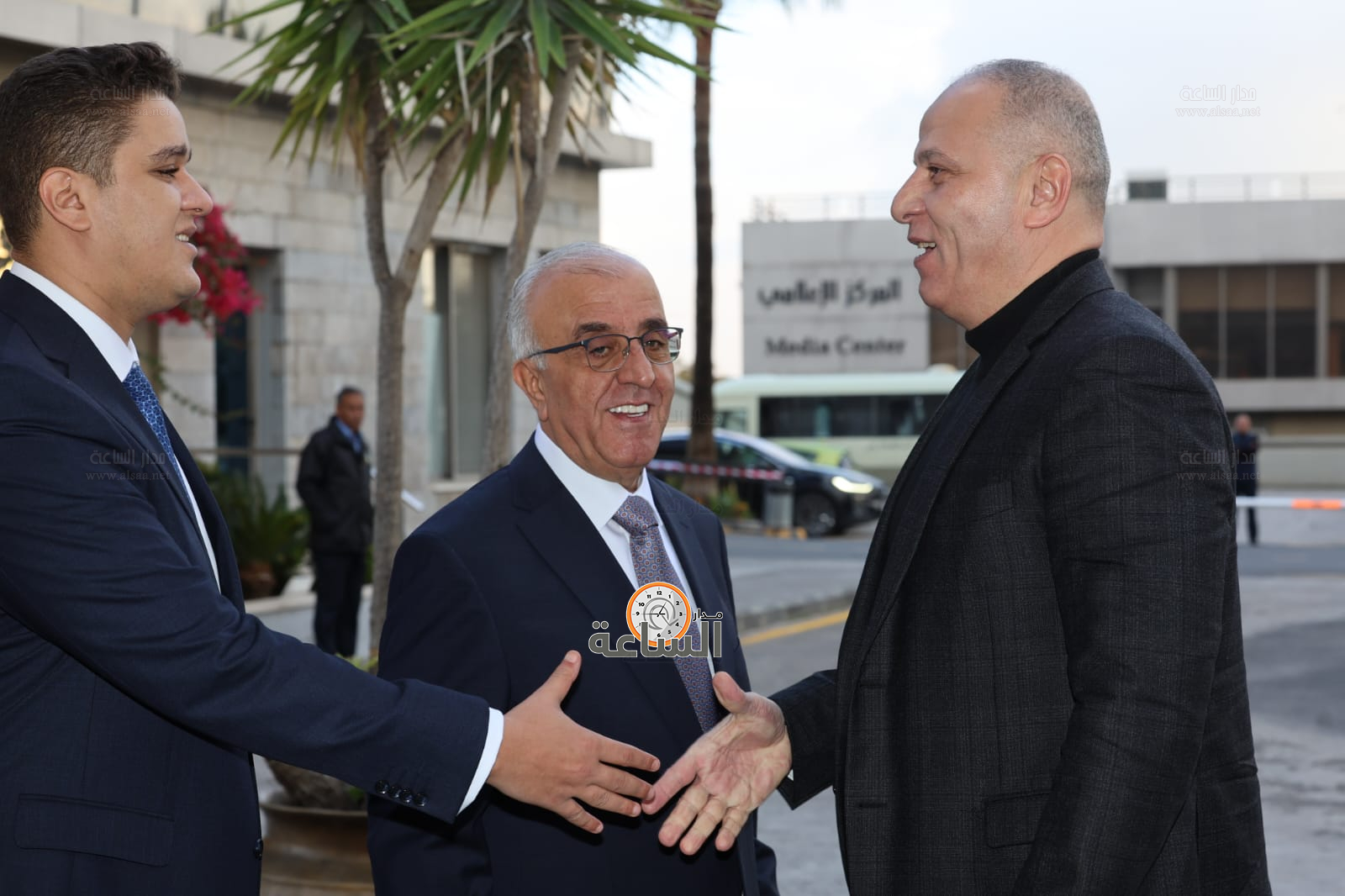 Madar Al-Saa Images 0.6669394302355169