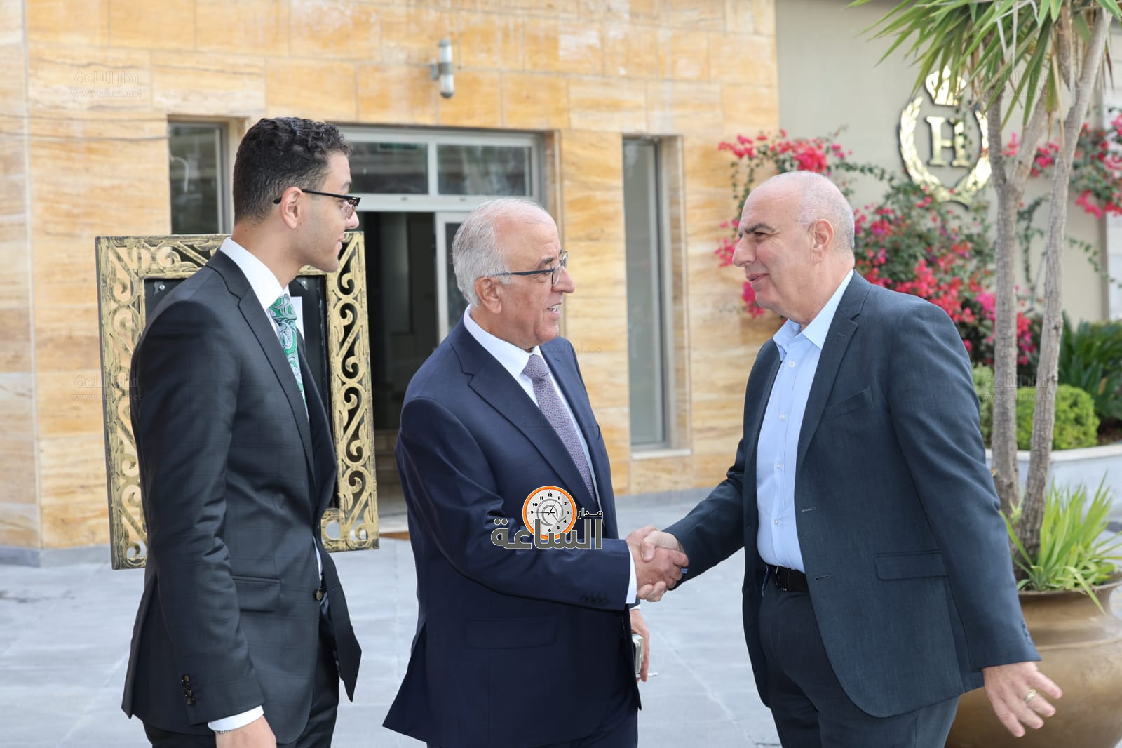 Madar Al-Saa Images 0.5530358835516583