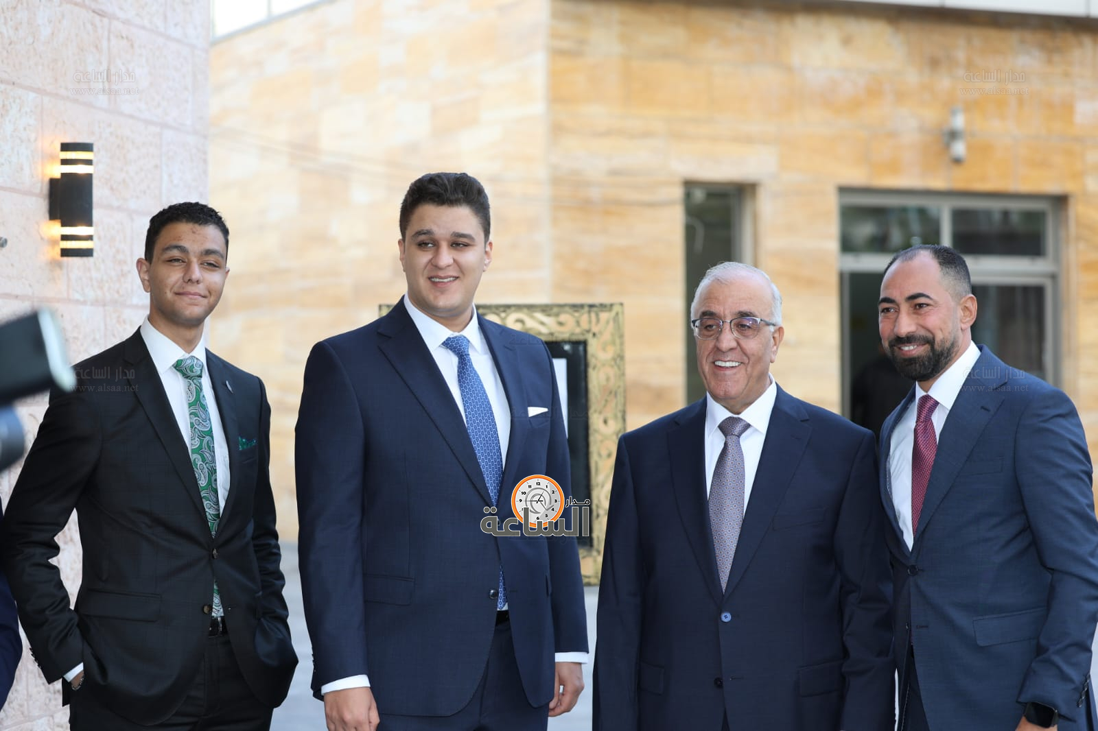 Madar Al-Saa Images 0.4865385398108747