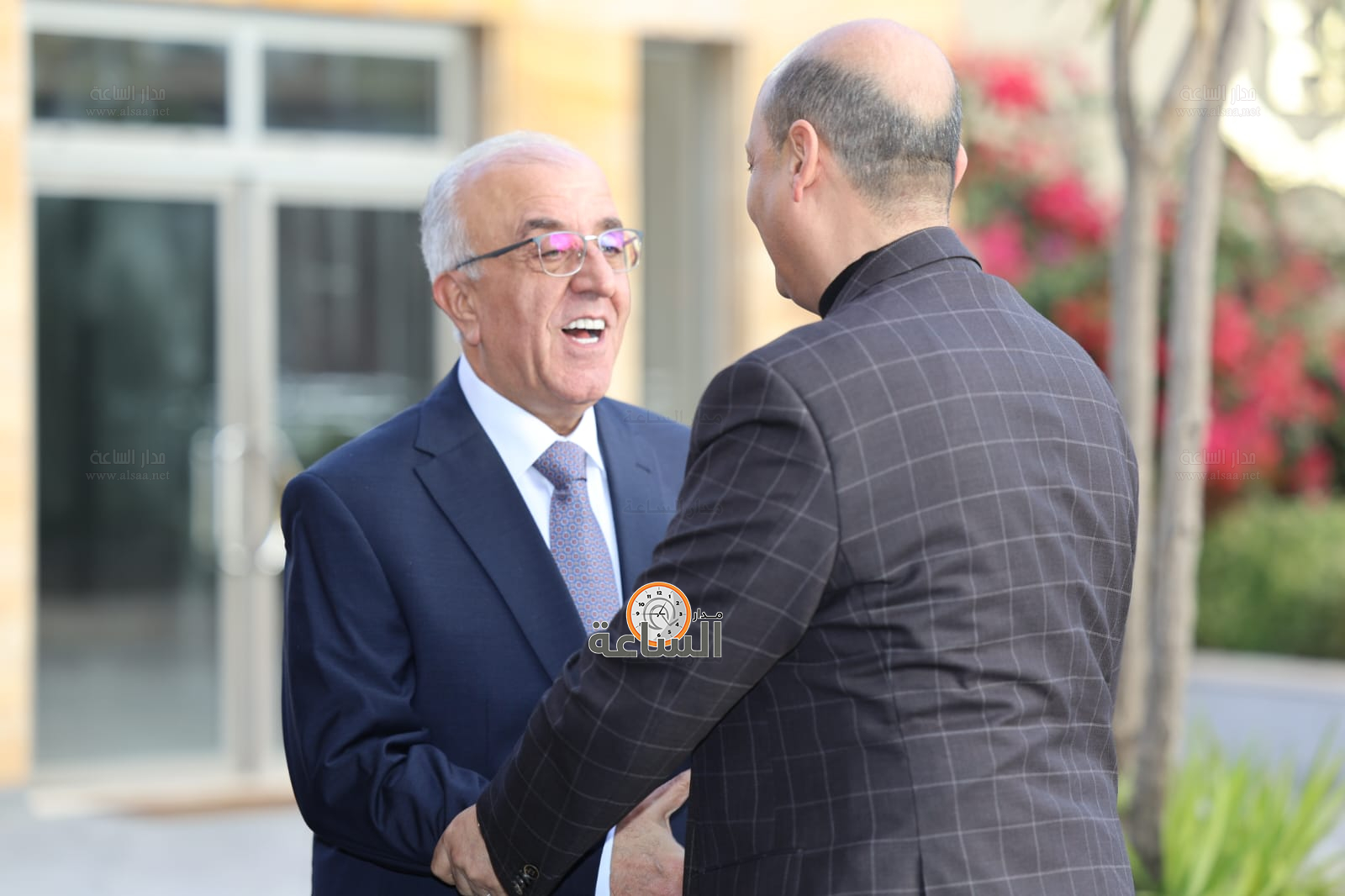 Madar Al-Saa Images 0.7012755212991838