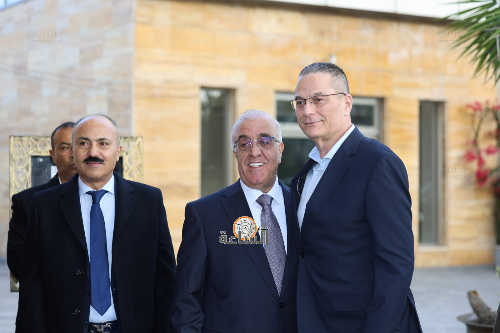 Madar Al-Saa Images 0.9566275099321828