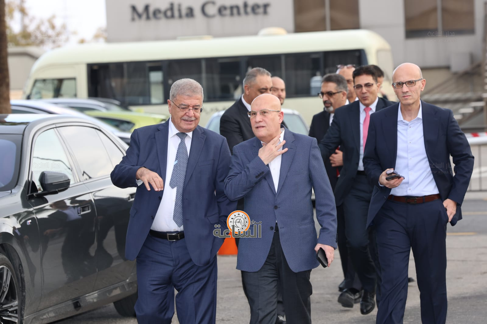 Madar Al-Saa Images 0.9233938369296338