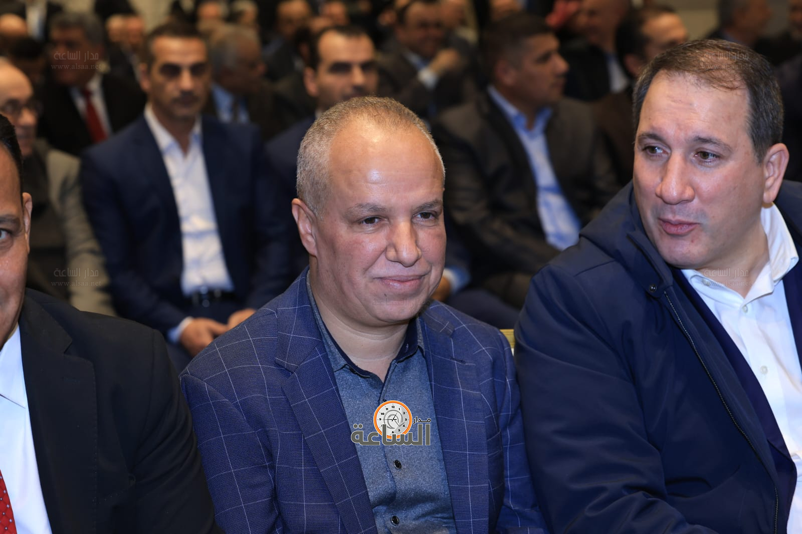 Madar Al-Saa Images 0.7843120774814201