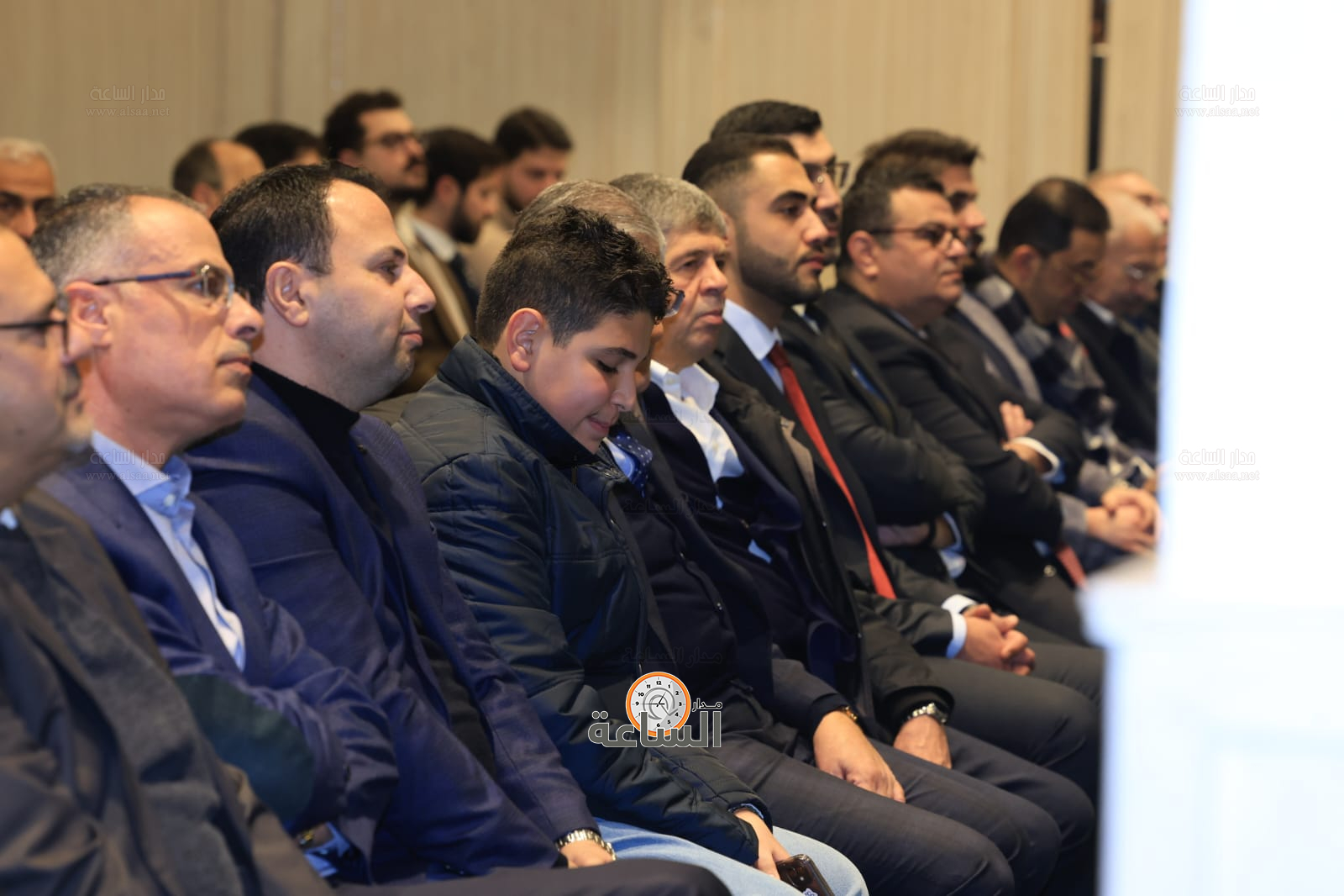 Madar Al-Saa Images 0.05898327114004753