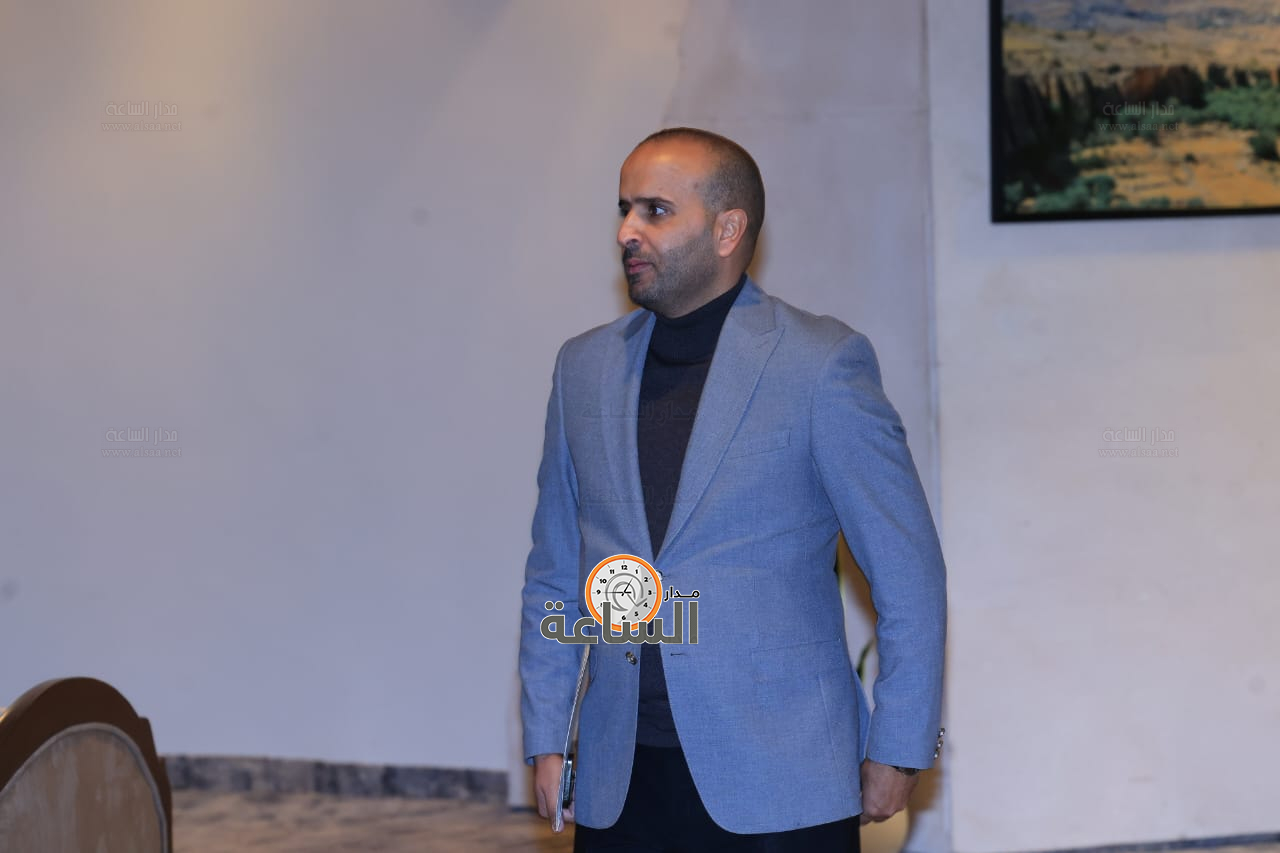 Madar Al-Saa Images 0.9262910489994849