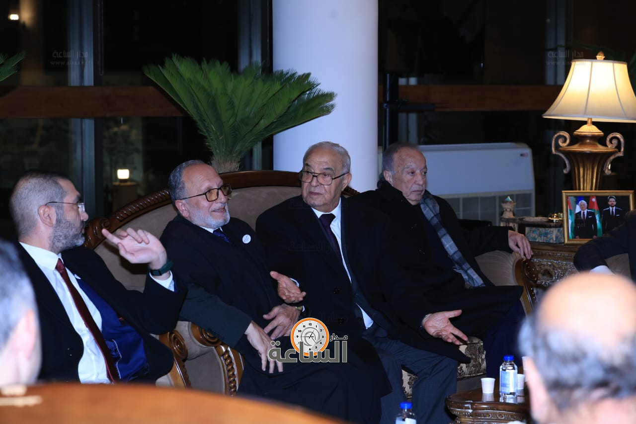 Madar Al-Saa Images 0.6154363042256538