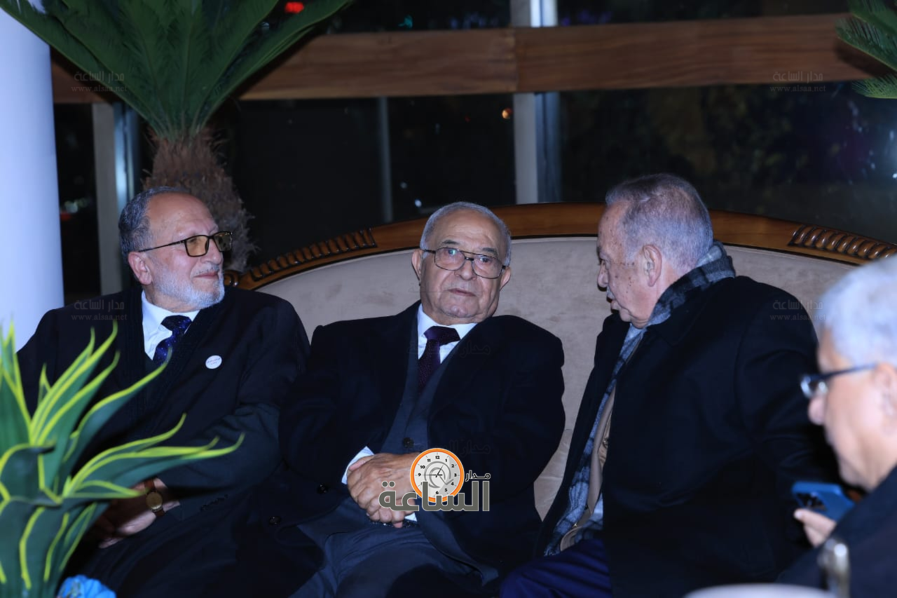 Madar Al-Saa Images 0.6455376382816538