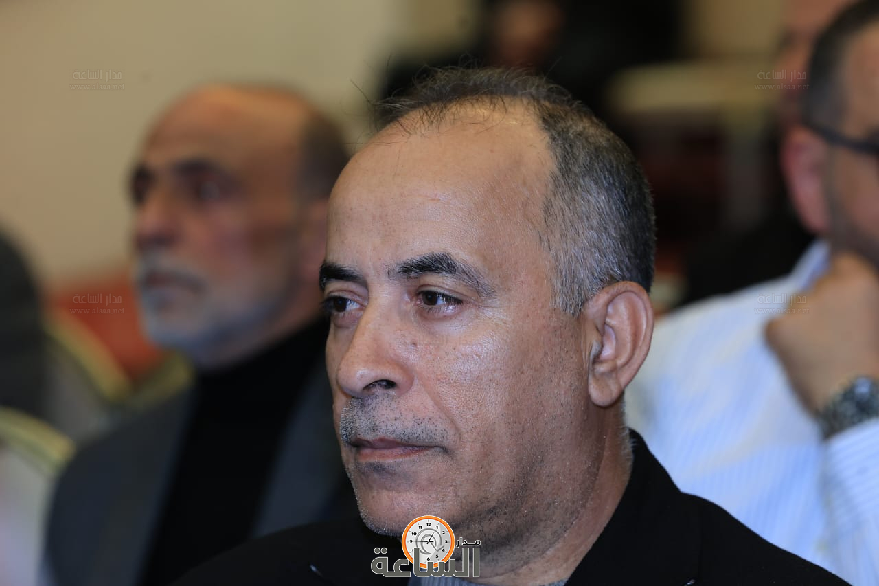 Madar Al-Saa Images 0.6403103868147615