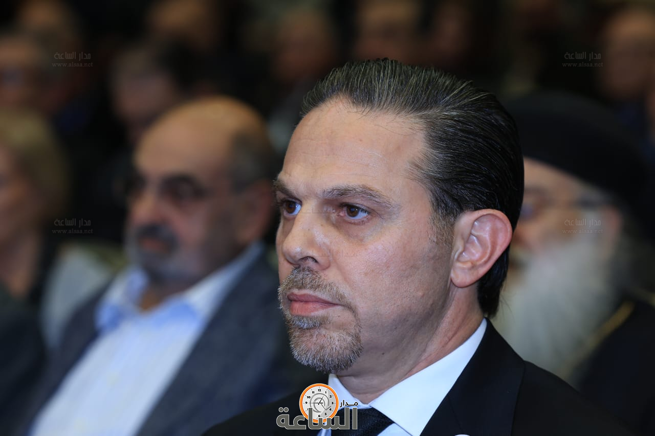 Madar Al-Saa Images 0.8818660528525321