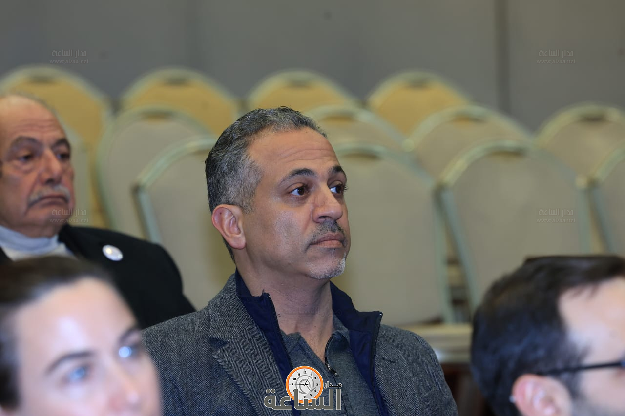 Madar Al-Saa Images 0.2368611950839975