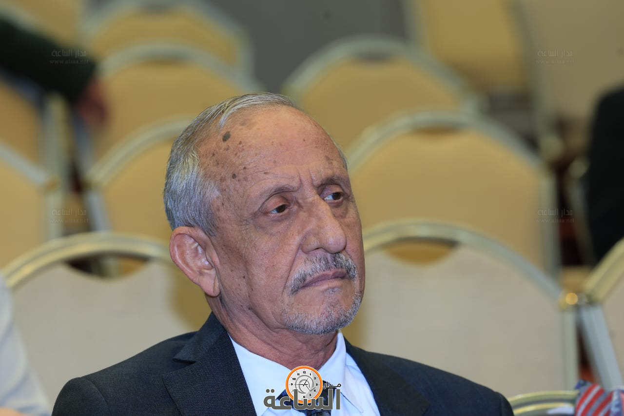 Madar Al-Saa Images 0.32760385063903574