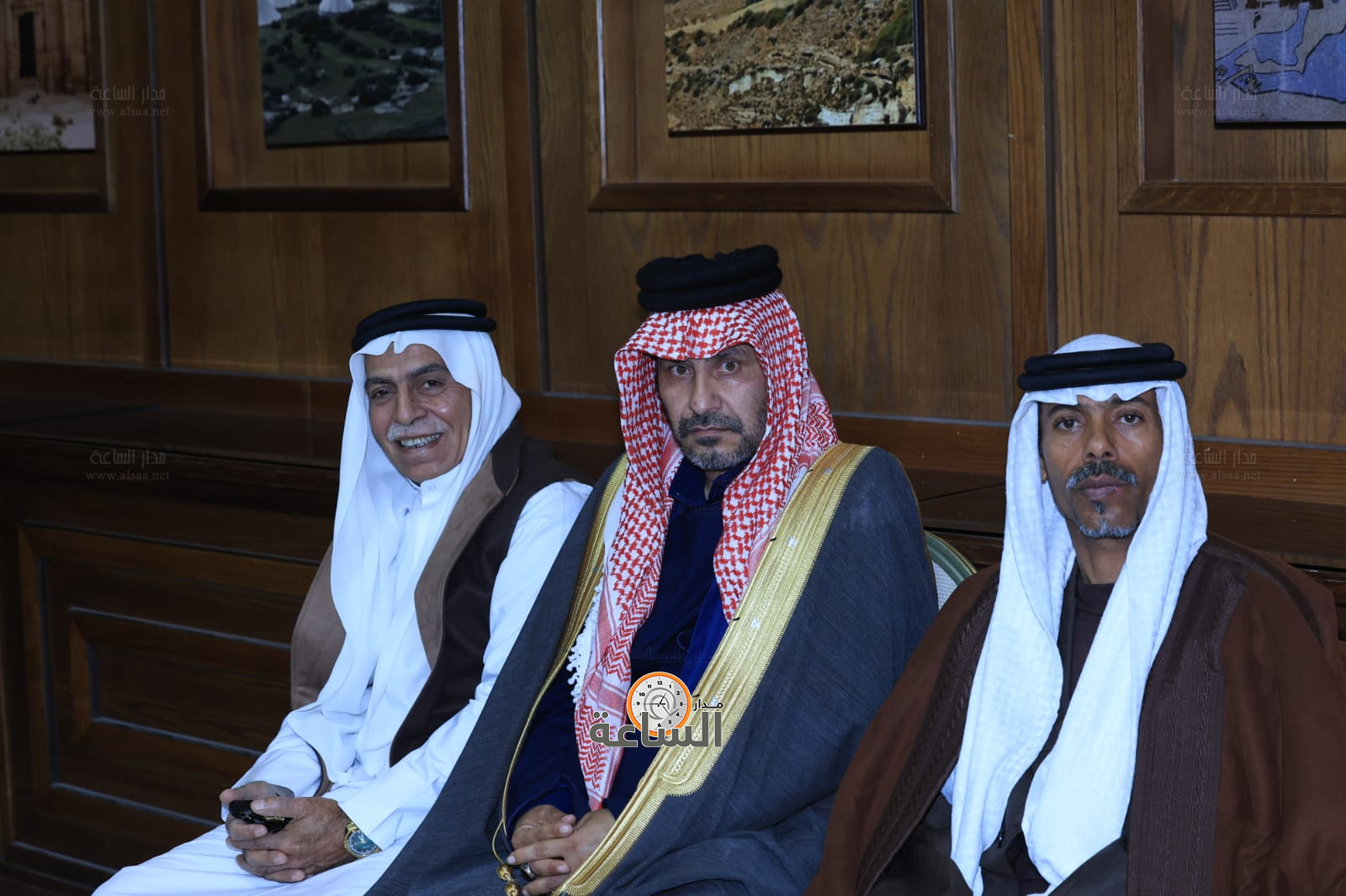 Madar Al-Saa Images 0.7200700266413135