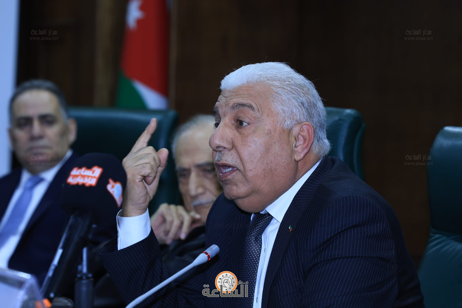 Madar Al-Saa Images 0.9926246261174991