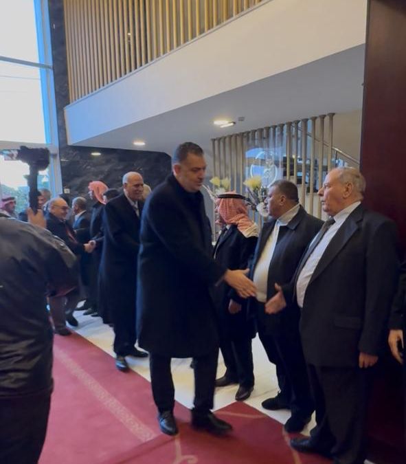 Madar Al-Saa Images 0.4915110720825595