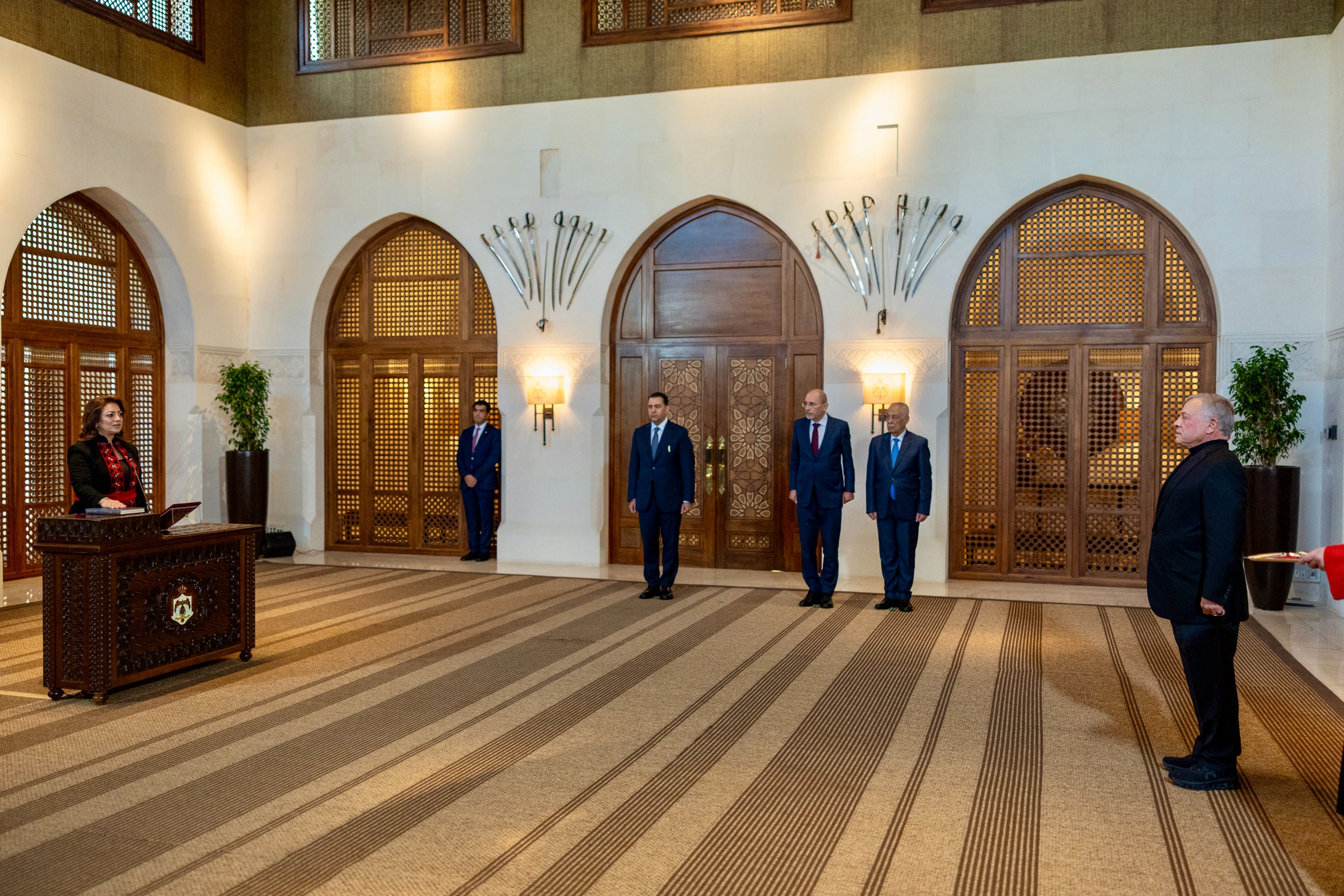 Madar Al-Saa Images 0.40829225908442157