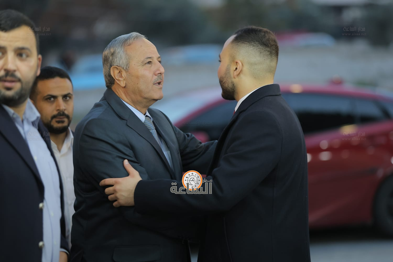 Madar Al-Saa Images 0.7399357211460007