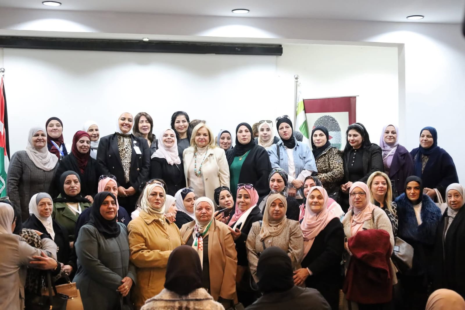 Madar Al-Saa Images 0.8421067499823968