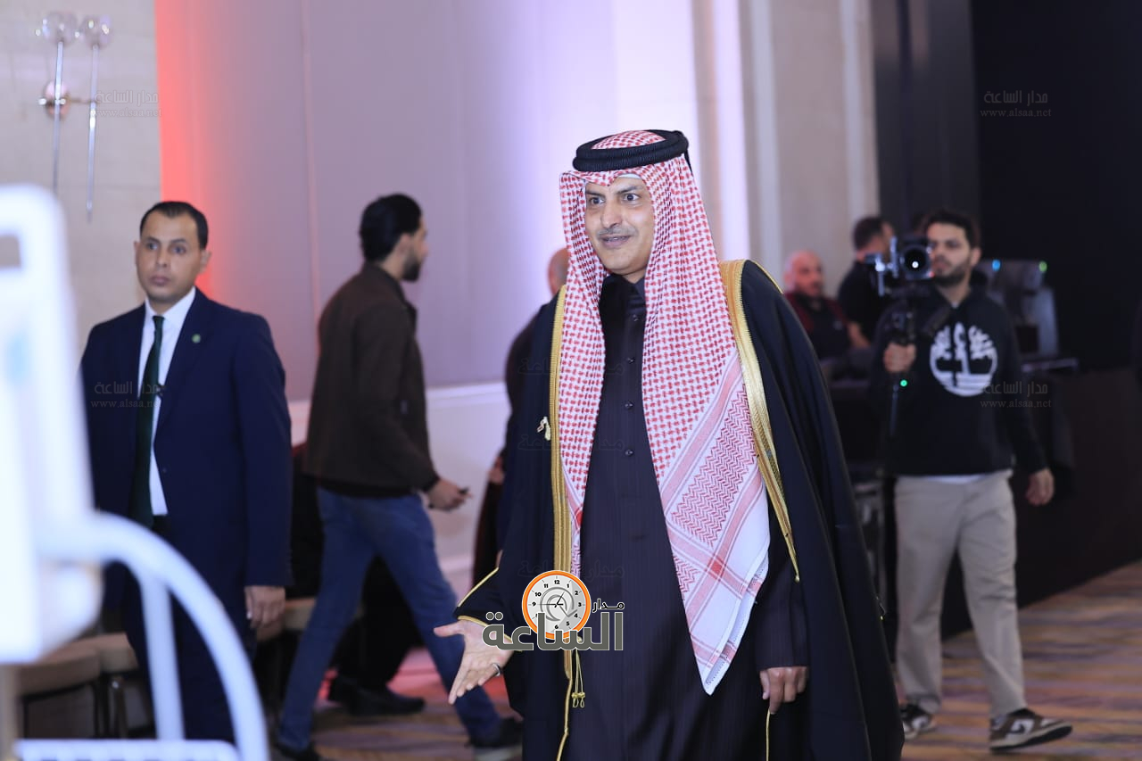 Madar Al-Saa Images 0.9149905926016181