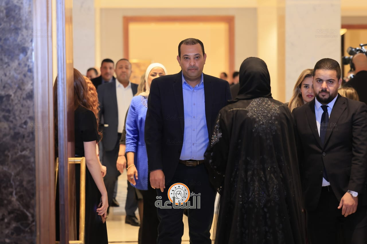 Madar Al-Saa Images 0.4016020057907428