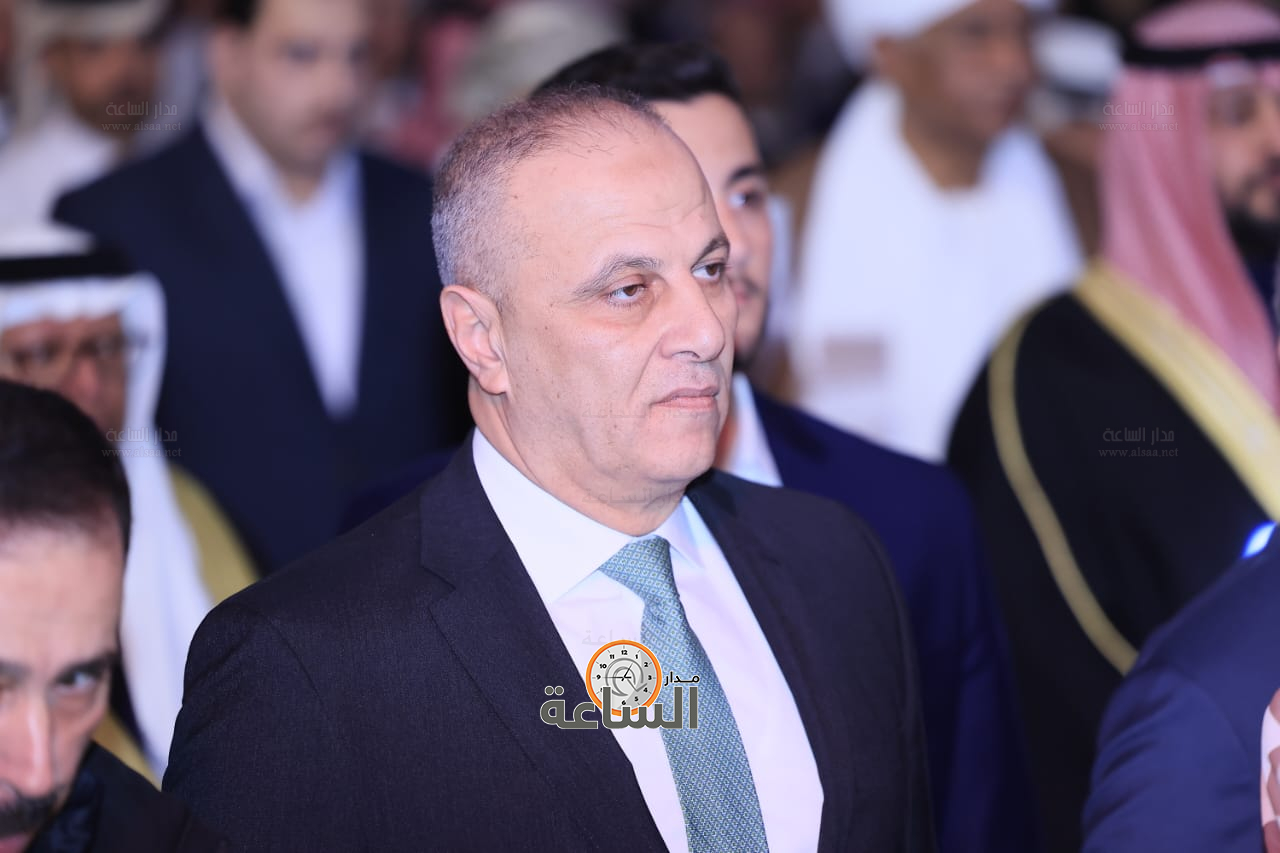 Madar Al-Saa Images 0.7385299239429042