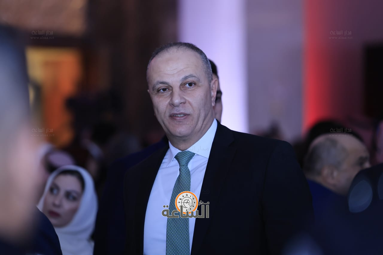 Madar Al-Saa Images 0.37765719244785023