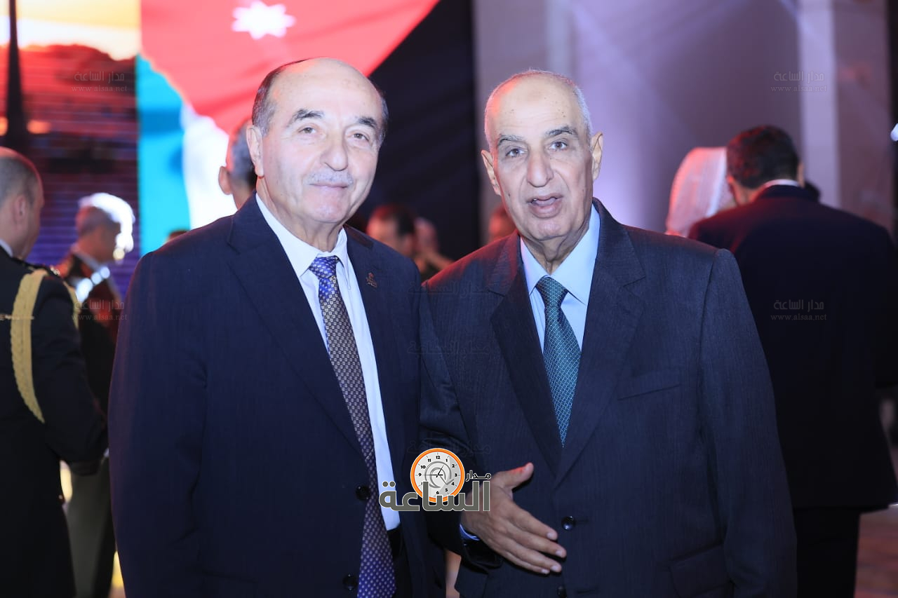 Madar Al-Saa Images 0.9559477580053435