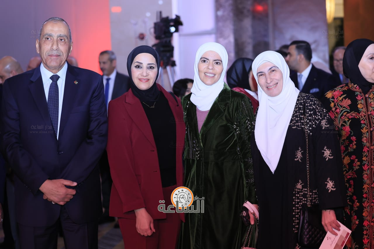 Madar Al-Saa Images 0.8805203844081432