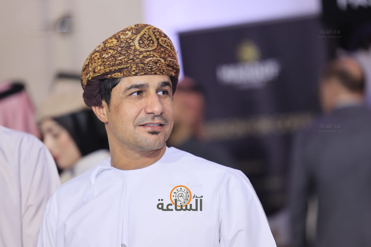 Madar Al-Saa Images 0.02664082618823216