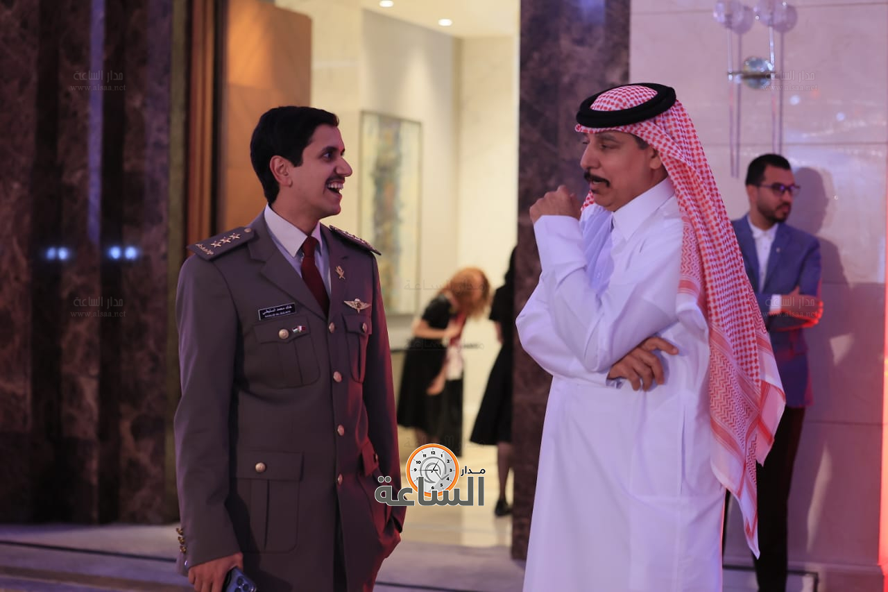 Madar Al-Saa Images 0.4218325616081017