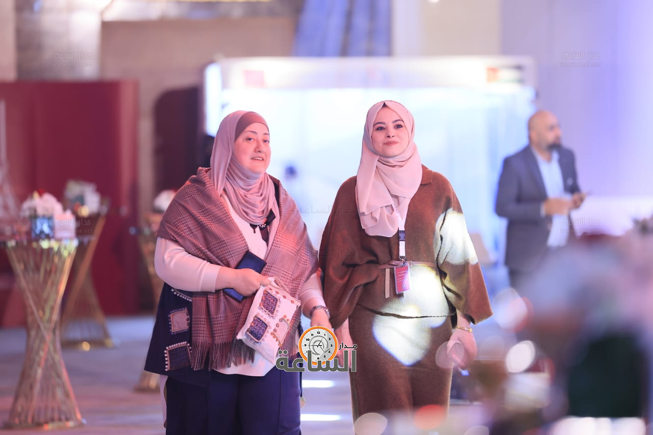 Madar Al-Saa Images 0.7635502940483614