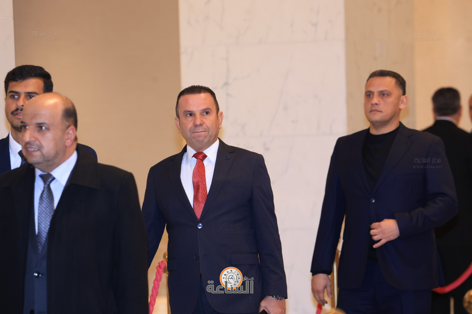 Madar Al-Saa Images 0.08368641575548796